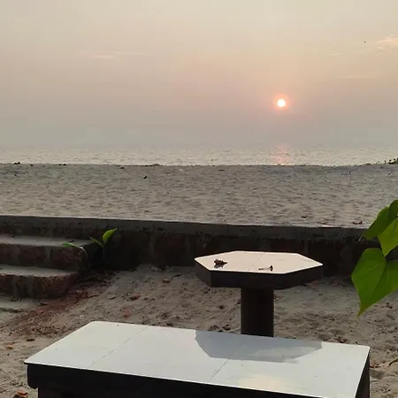 Emmanuals Beach House Alappuzha Exterior photo